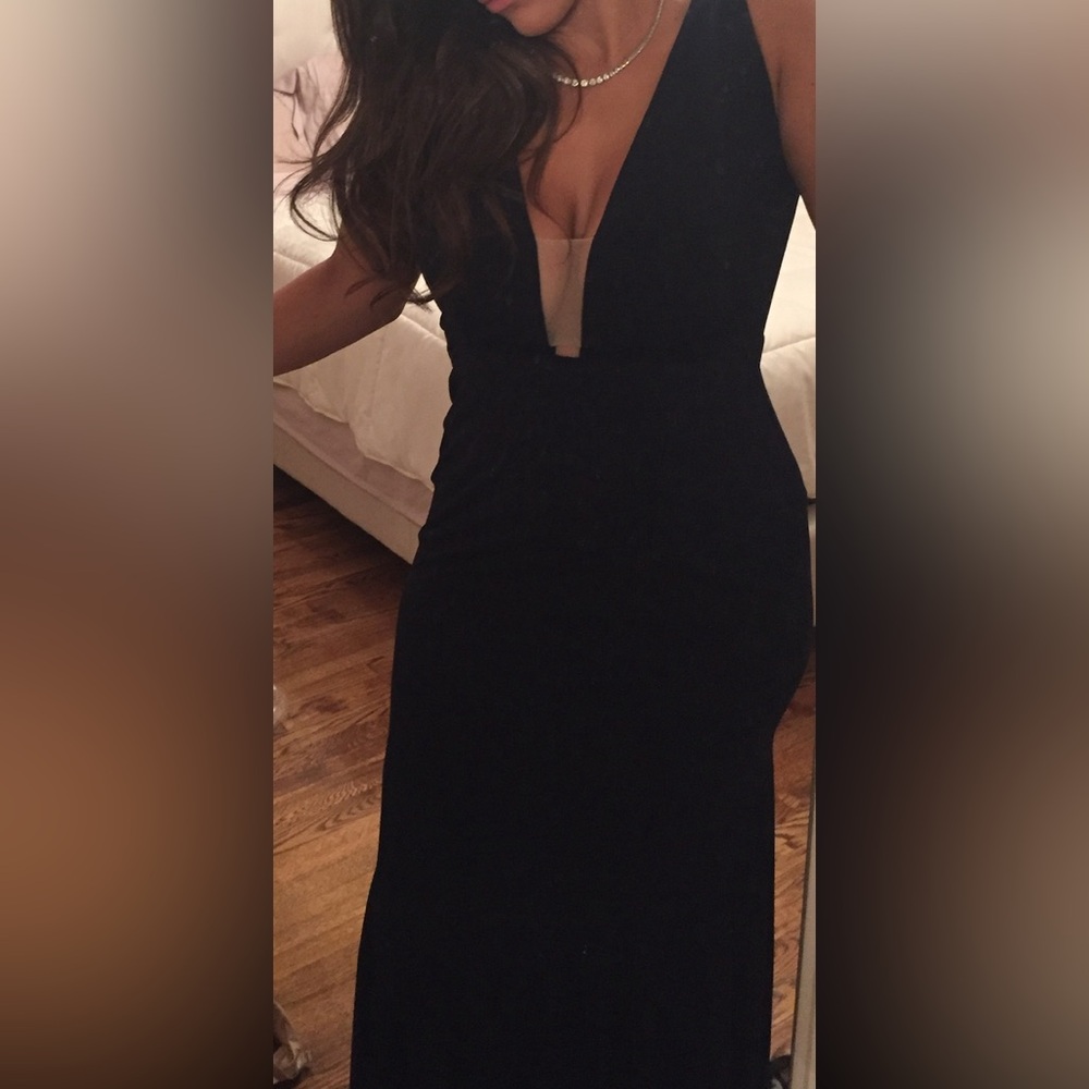 Jovani Navy Blue Plunging Neck and Back Mermaid Dress size 8 B127